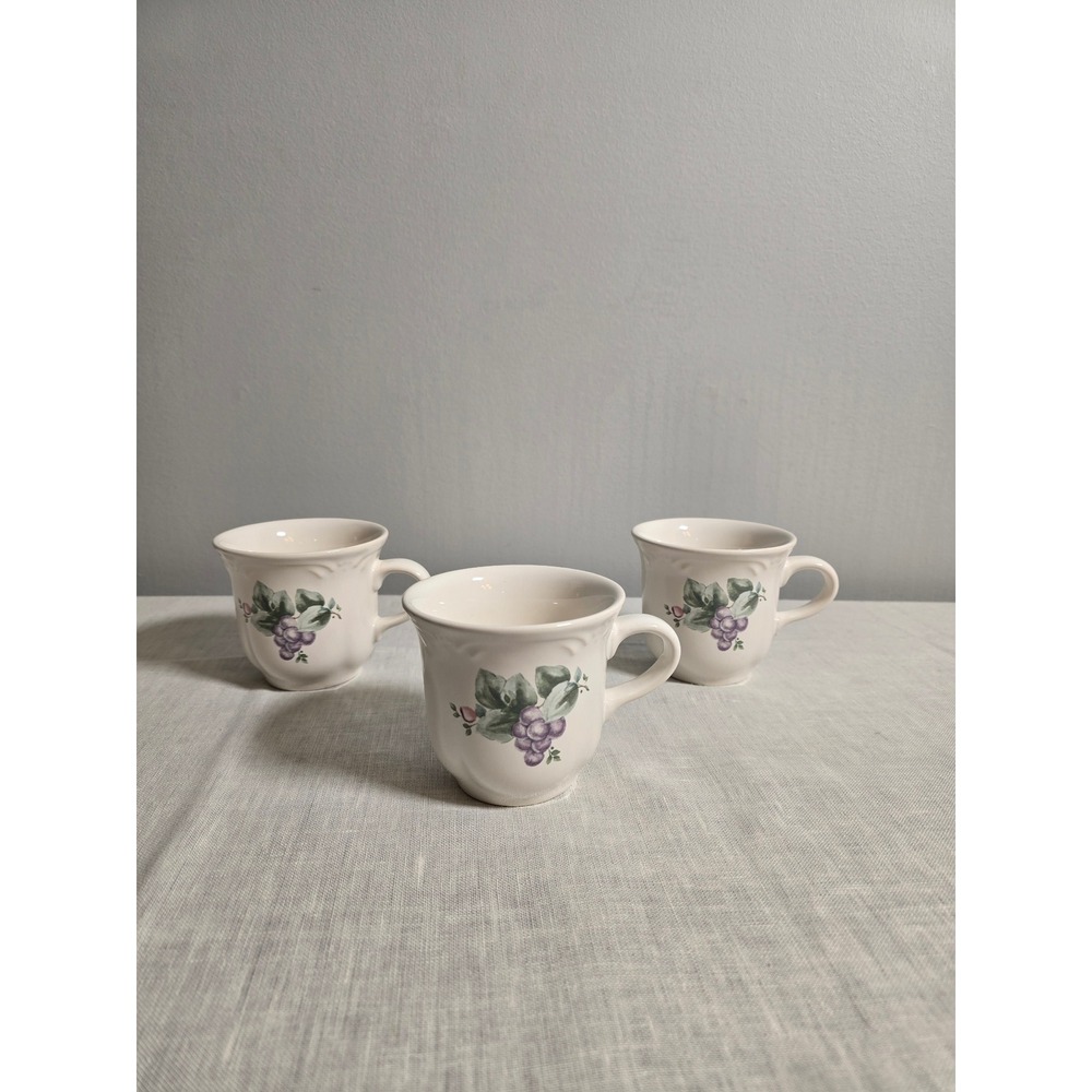 Pfaltzgraff Vintage Tea Coffee Mugs Naturewood Grape Vine White Set of 3 OS